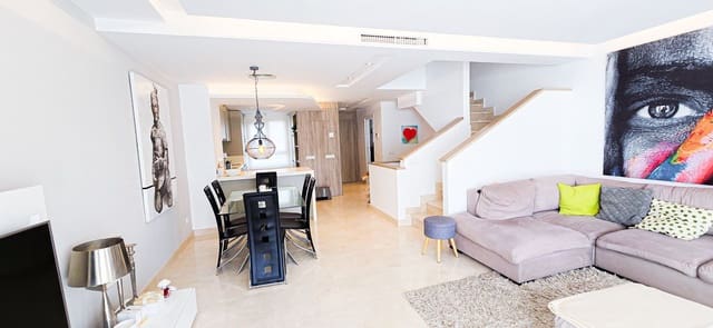 3 slaapkamer Halfvrijstaande villa te koop in La Cala Golf, Mijas - € 680.000 (Ref: 9472815)