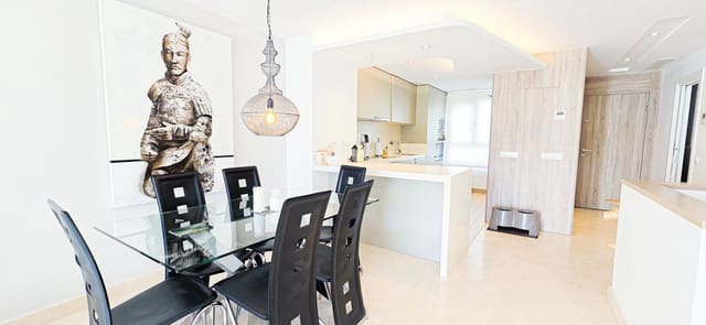 3 slaapkamer Halfvrijstaande villa te koop in La Cala Golf, Mijas - € 680.000 (Ref: 9472815)