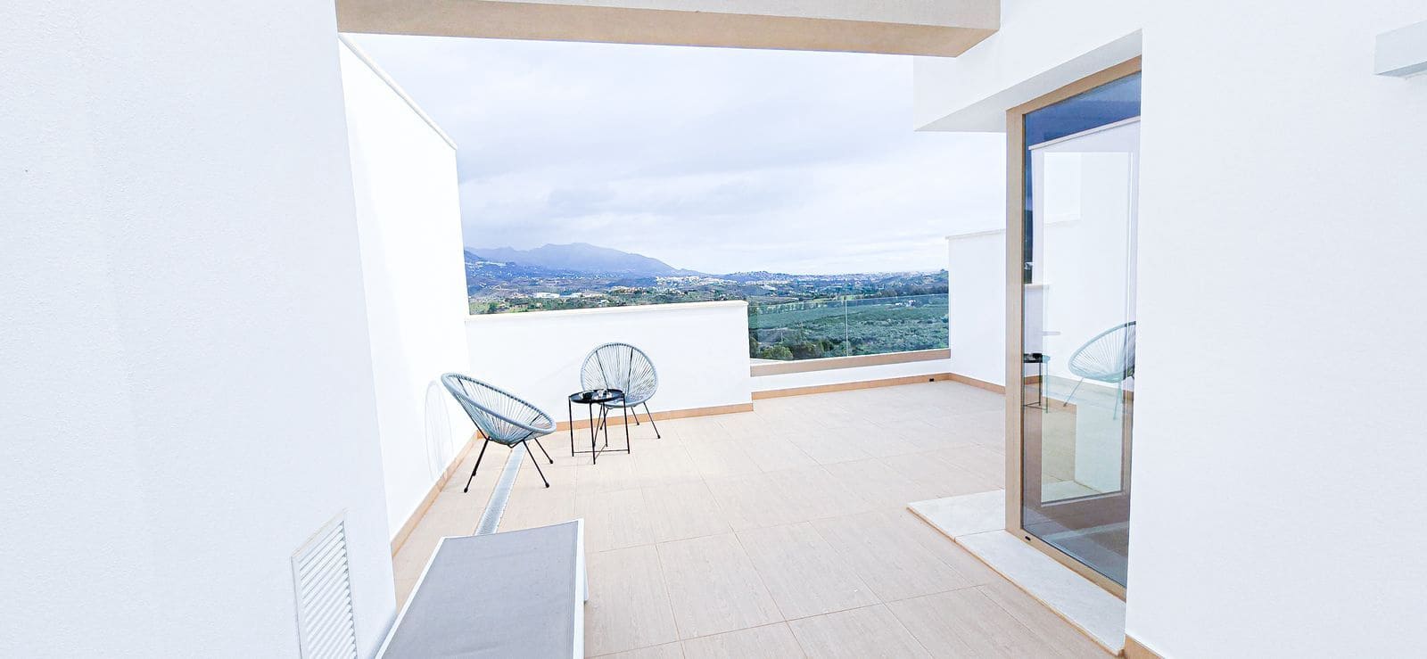 3 slaapkamer Halfvrijstaande villa te koop in La Cala Golf - € 680.000 (Ref: 9472815)