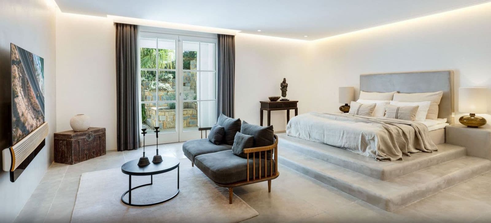 7 bedroom Villa for sale in Marbella - € 10,700,000 (Ref: 9472818)