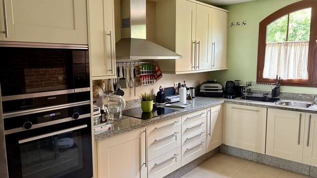 3 makuuhuone Huoneisto myytävänä paikassa Benahavís - 490 000 € (Ref: 9472819)