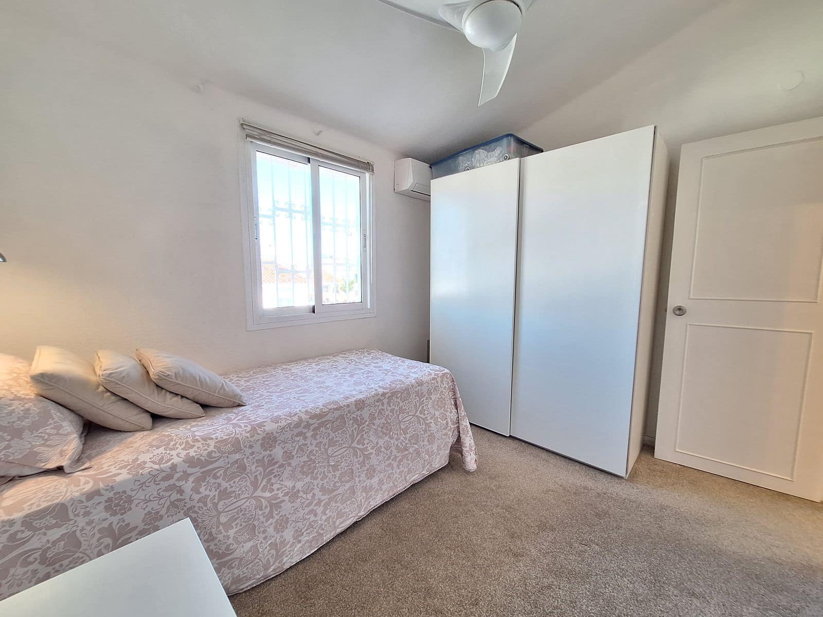 2 camera da letto Villetta Bifamiliare in vendita in Estepona - 310.000 € (Rif: 9472822)