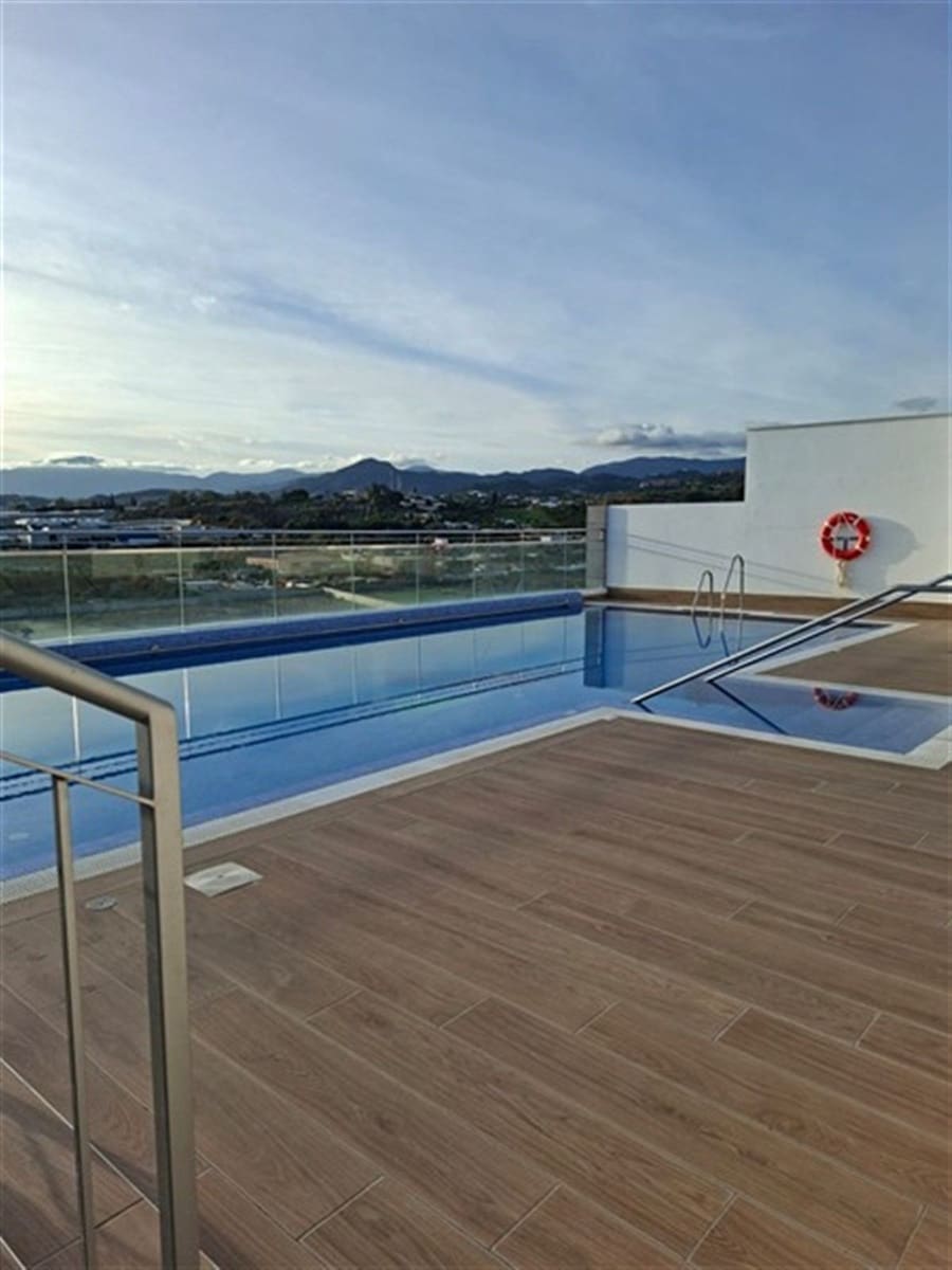 Apartamento de 2 habitaciones en Nueva Andalucia en venta - 380.000 € (Ref: 9472823)