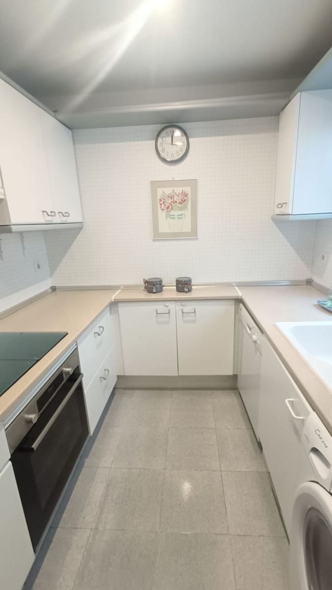 2 bedroom Apartment for sale in Puerto Banus - € 560,000 (Ref: 9472825)