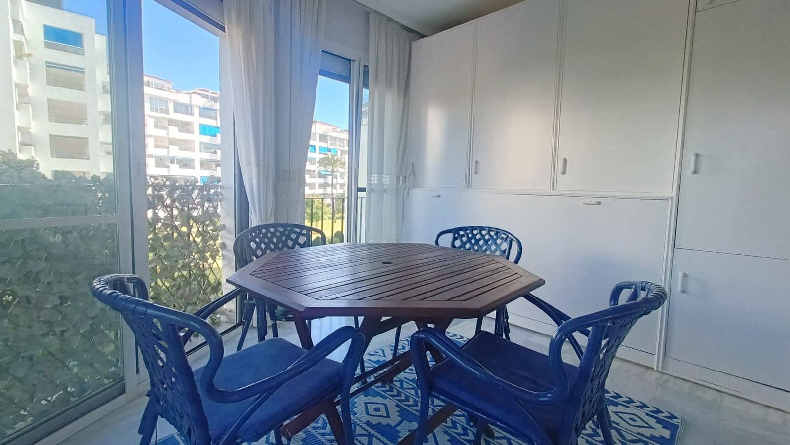 2 bedroom Apartment for sale in Puerto Banus - € 560,000 (Ref: 9472825)