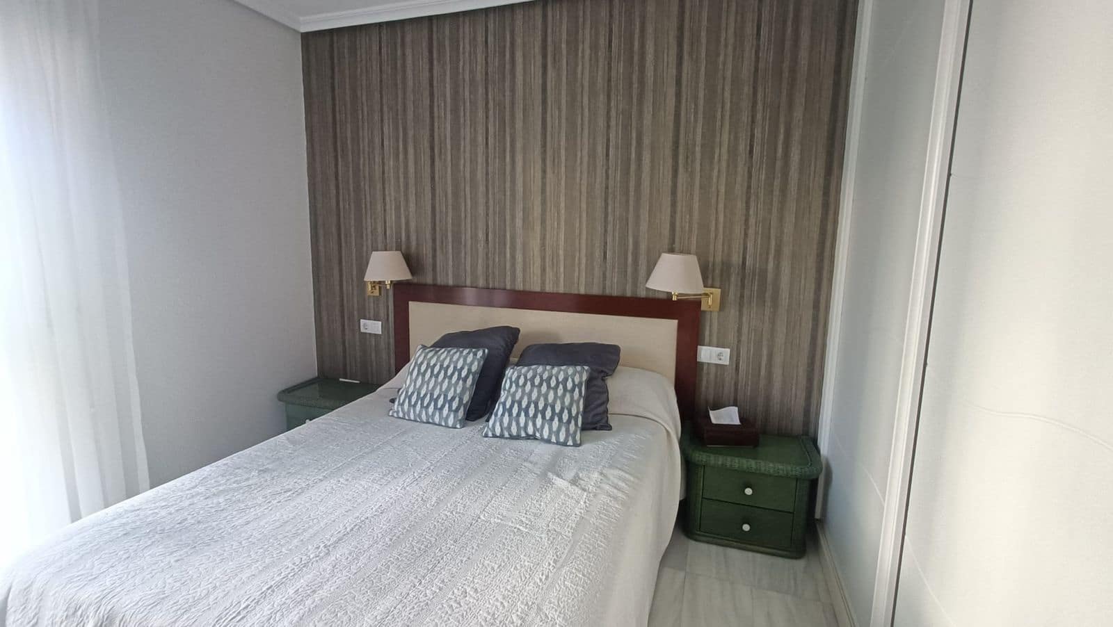 2 bedroom Apartment for sale in Puerto Banus - € 560,000 (Ref: 9472825)