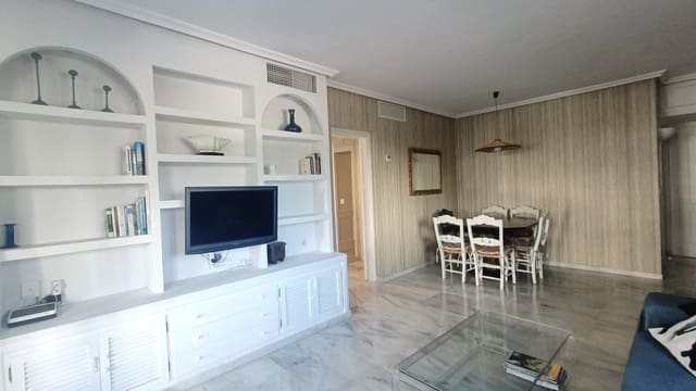 2 bedroom Apartment for sale in Puerto Banus, Marbella - € 560,000 (Ref: 9472825)