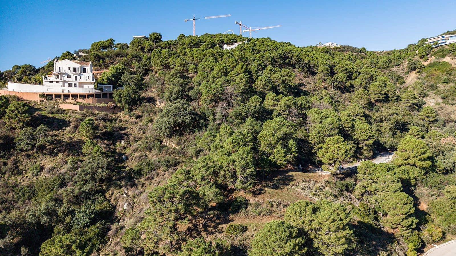 Tontti myytävänä paikassa Benahavis - 495 000 € (Ref: 9472827)