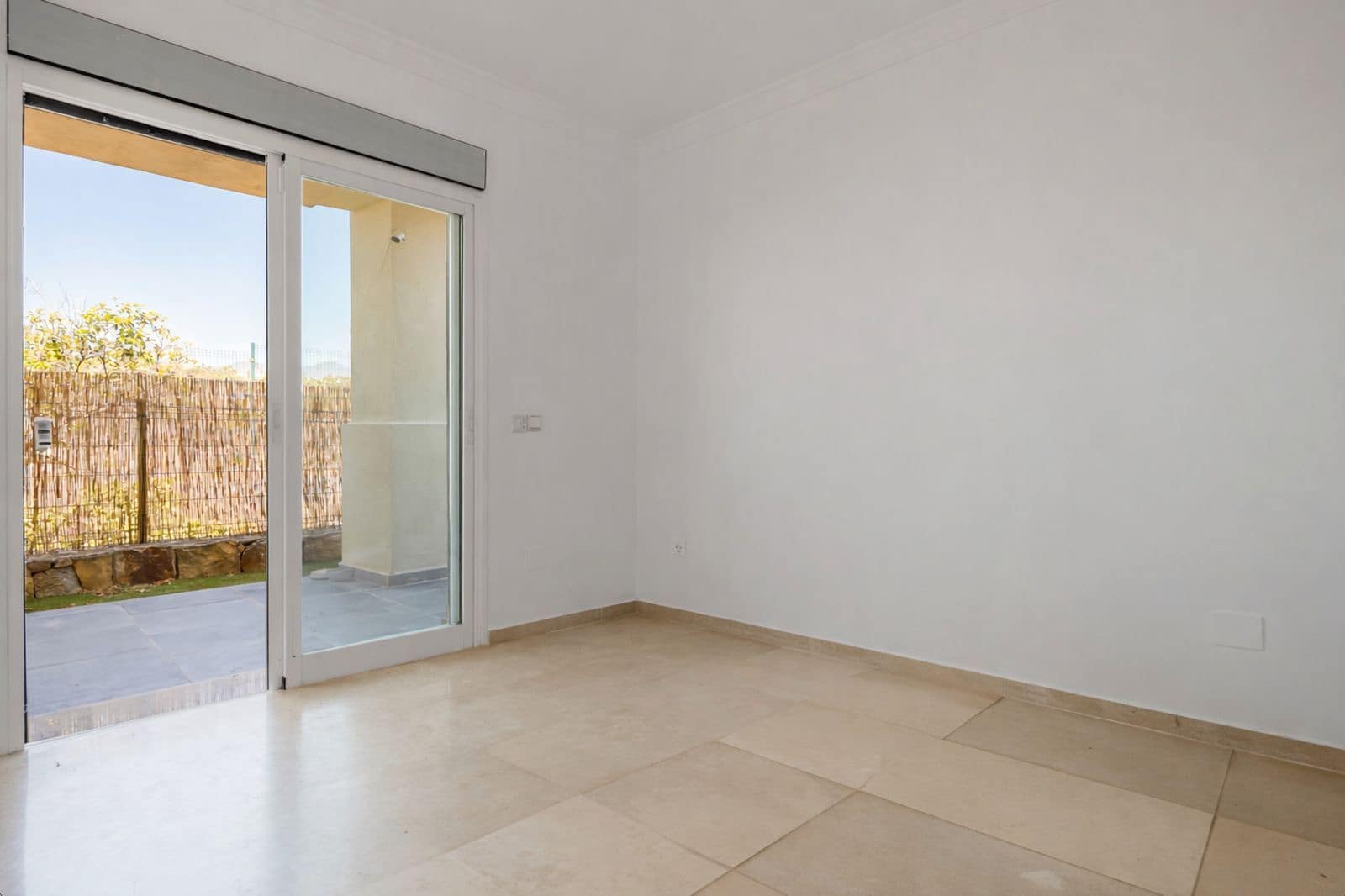 3 slaapkamer Appartement te koop in New Golden Mile - € 390.000 (Ref: 9472829)