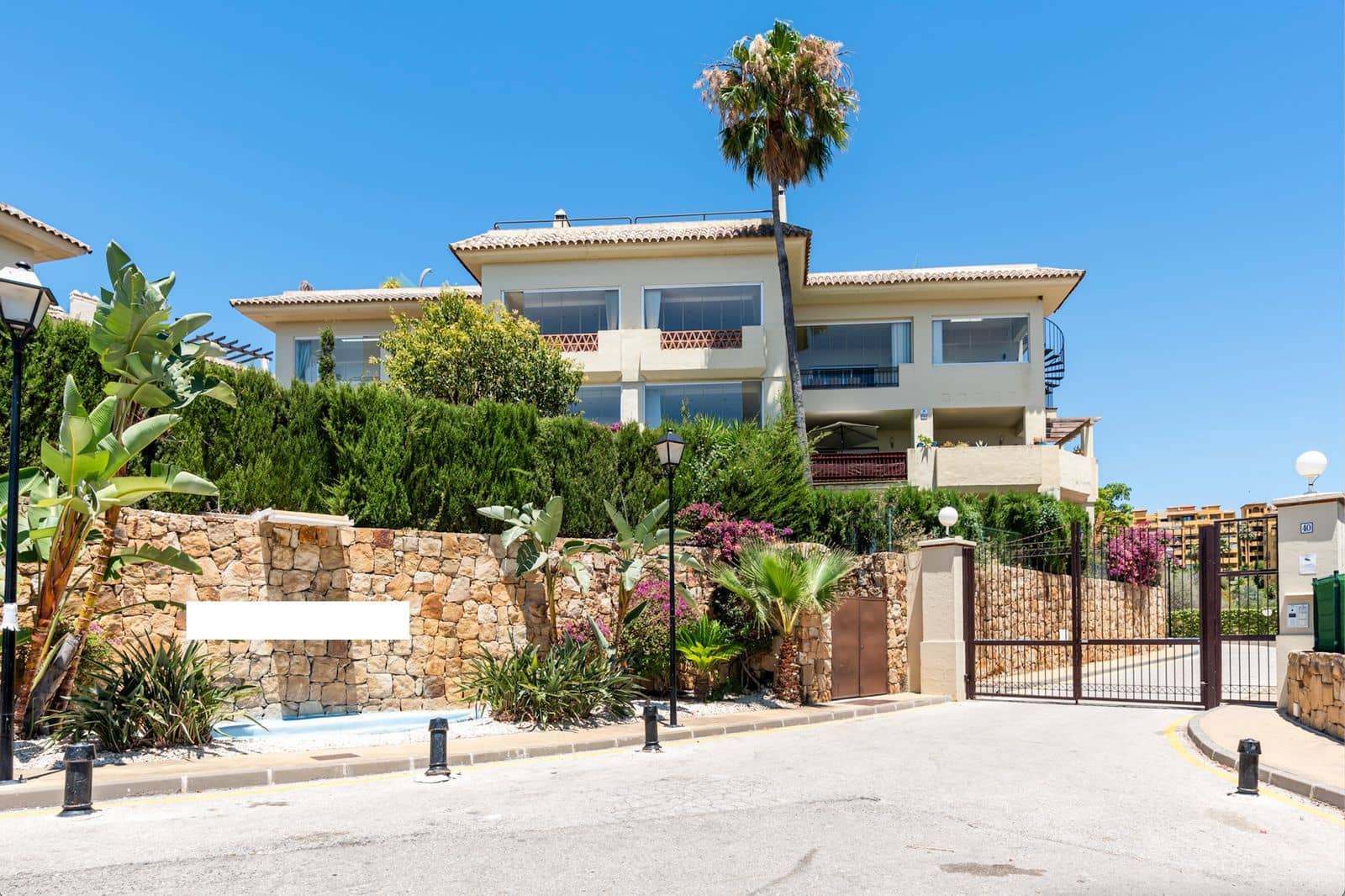 3 slaapkamer Appartement te koop in New Golden Mile - € 390.000 (Ref: 9472829)