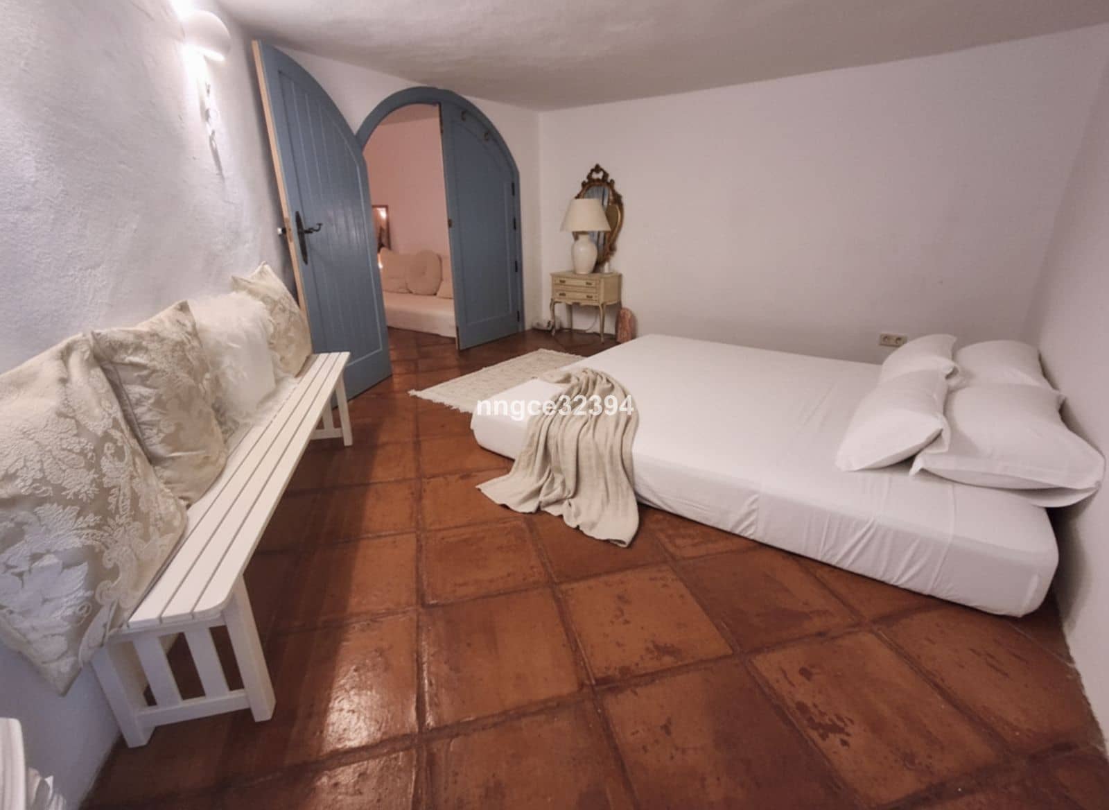 Chalet de 4 habitaciones en Benahavís en venta - 880.000 € (Ref: 9472833)