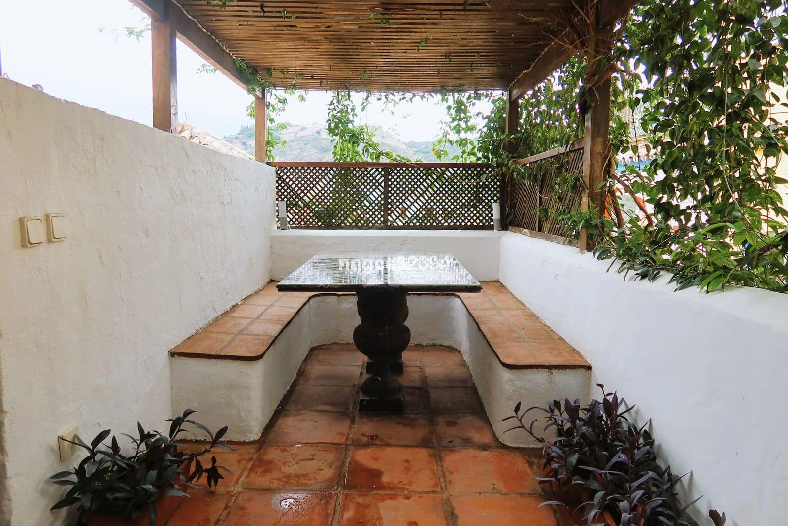 Chalet de 4 habitaciones en Benahavís en venta - 880.000 € (Ref: 9472833)