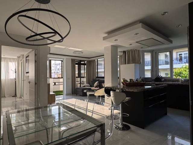 Apartamento de 2 habitaciones en Marbella en venta - 770.000 € (Ref: 9472834)