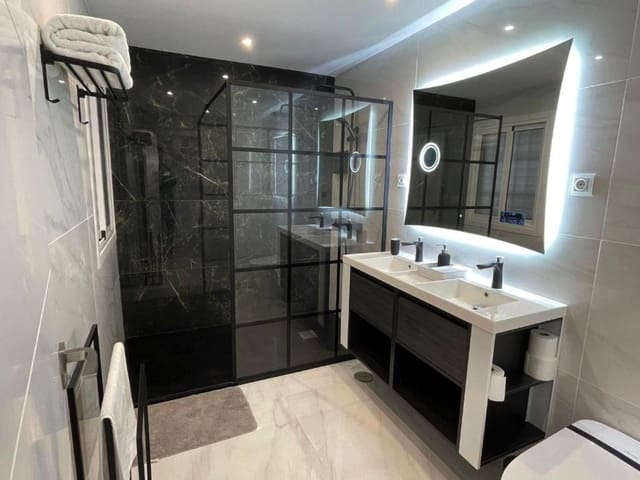 Apartamento de 2 habitaciones en Marbella en venta - 770.000 € (Ref: 9472834)