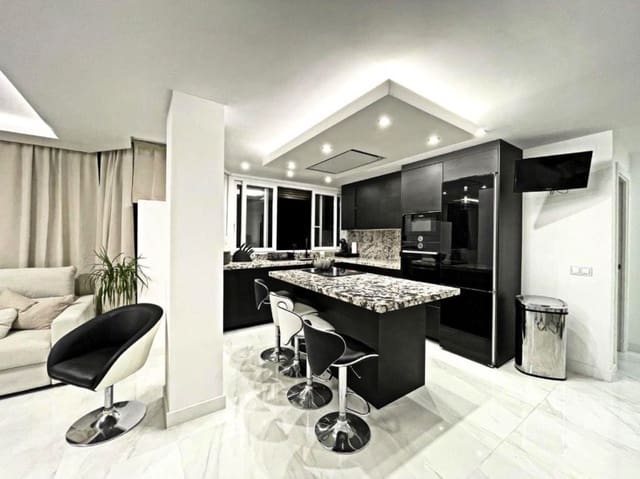 Apartamento de 2 habitaciones en Marbella en venta - 770.000 € (Ref: 9472834)