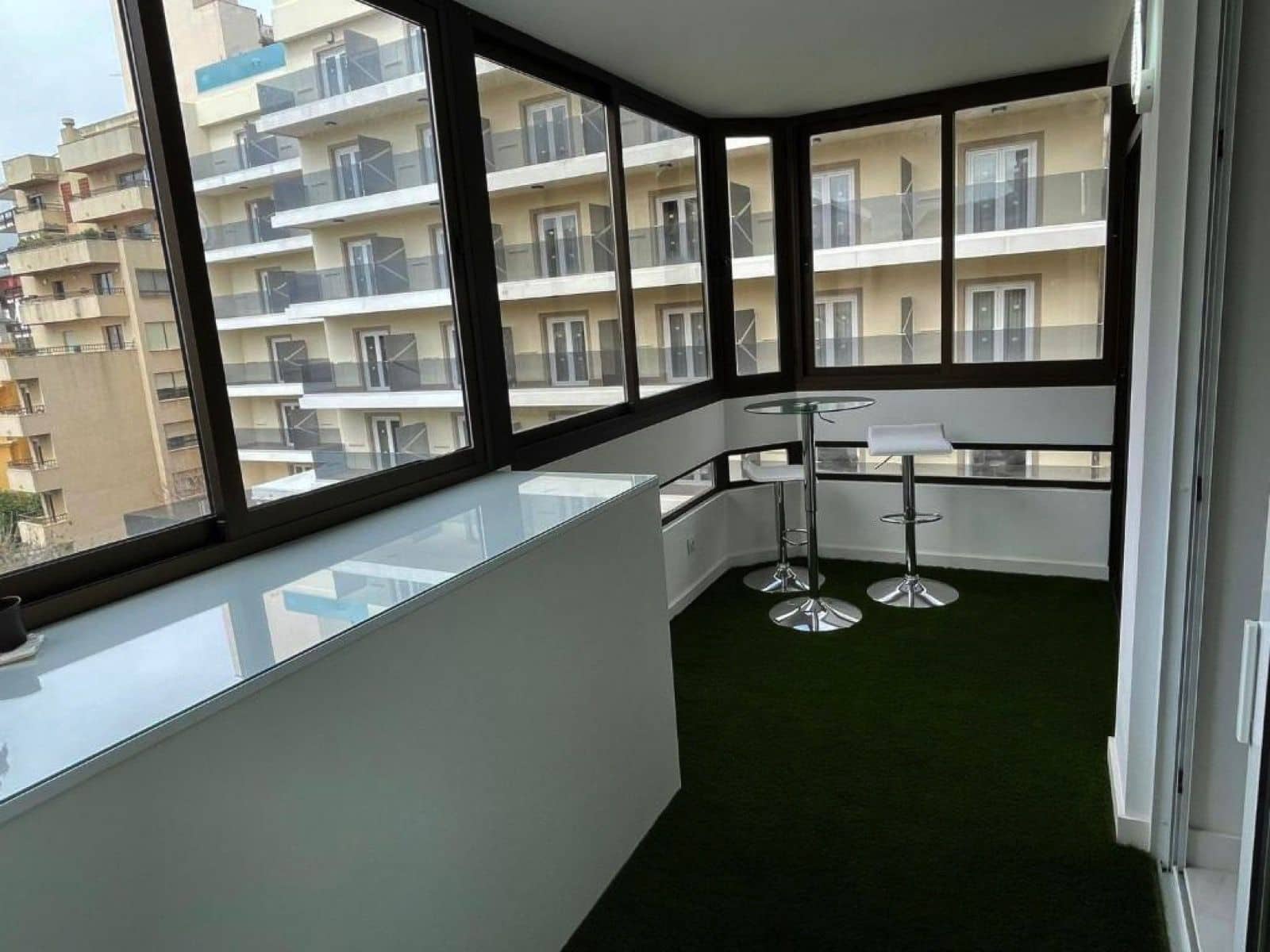 Apartamento de 2 habitaciones en Marbella en venta - 770.000 € (Ref: 9472834)