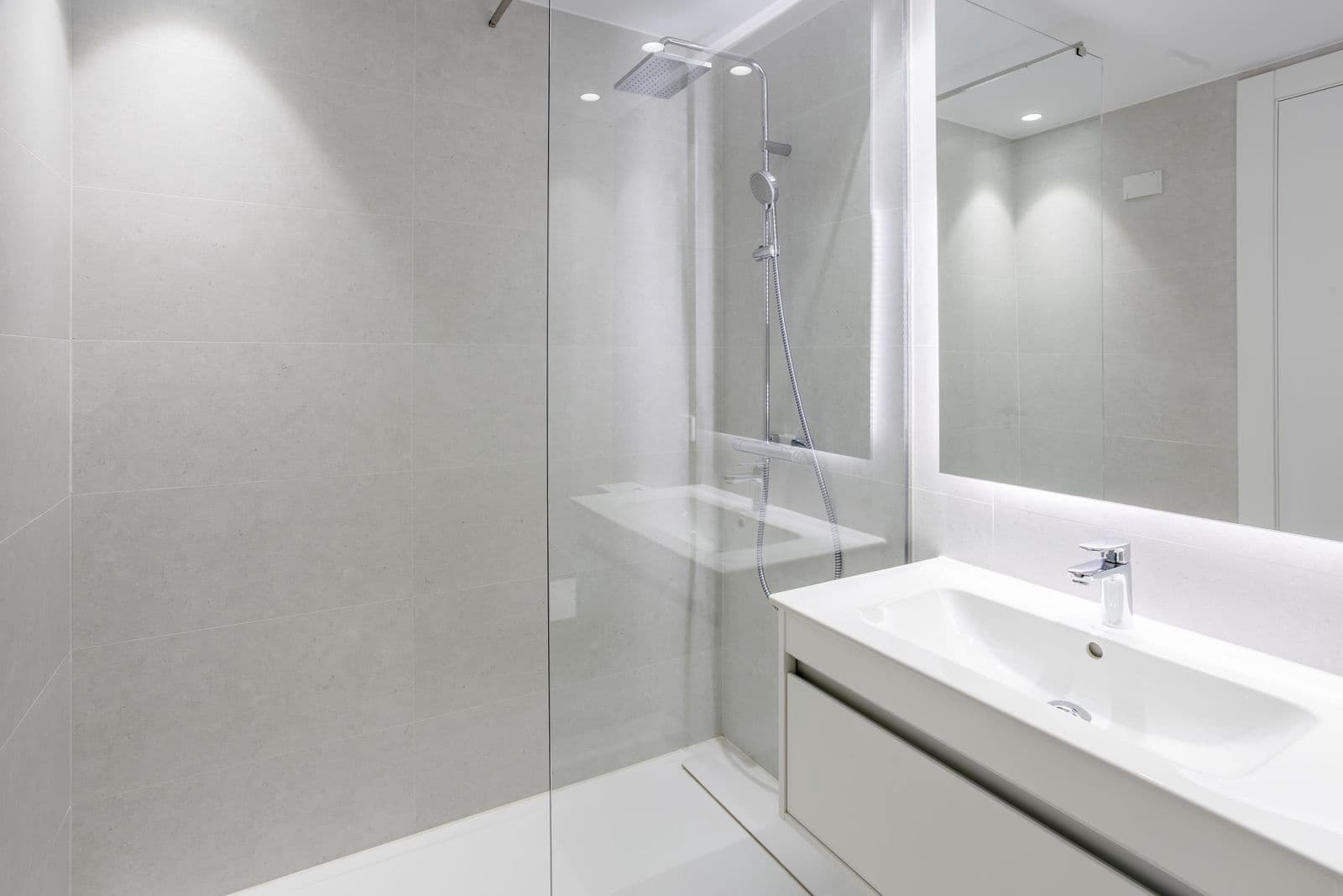 2 makuuhuone Huoneisto myytävänä paikassa Estepona - 795 000 € (Ref: 9472835)