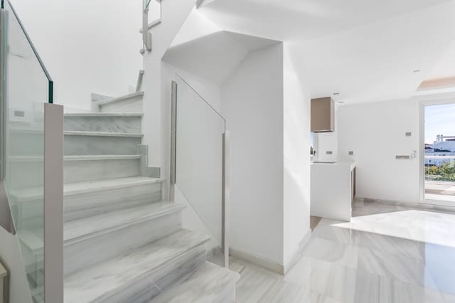 3 chambre Penthouse à vendre à San Pedro de Alcantara, Marbella - 1 175 000 € (Ref: 9472836)