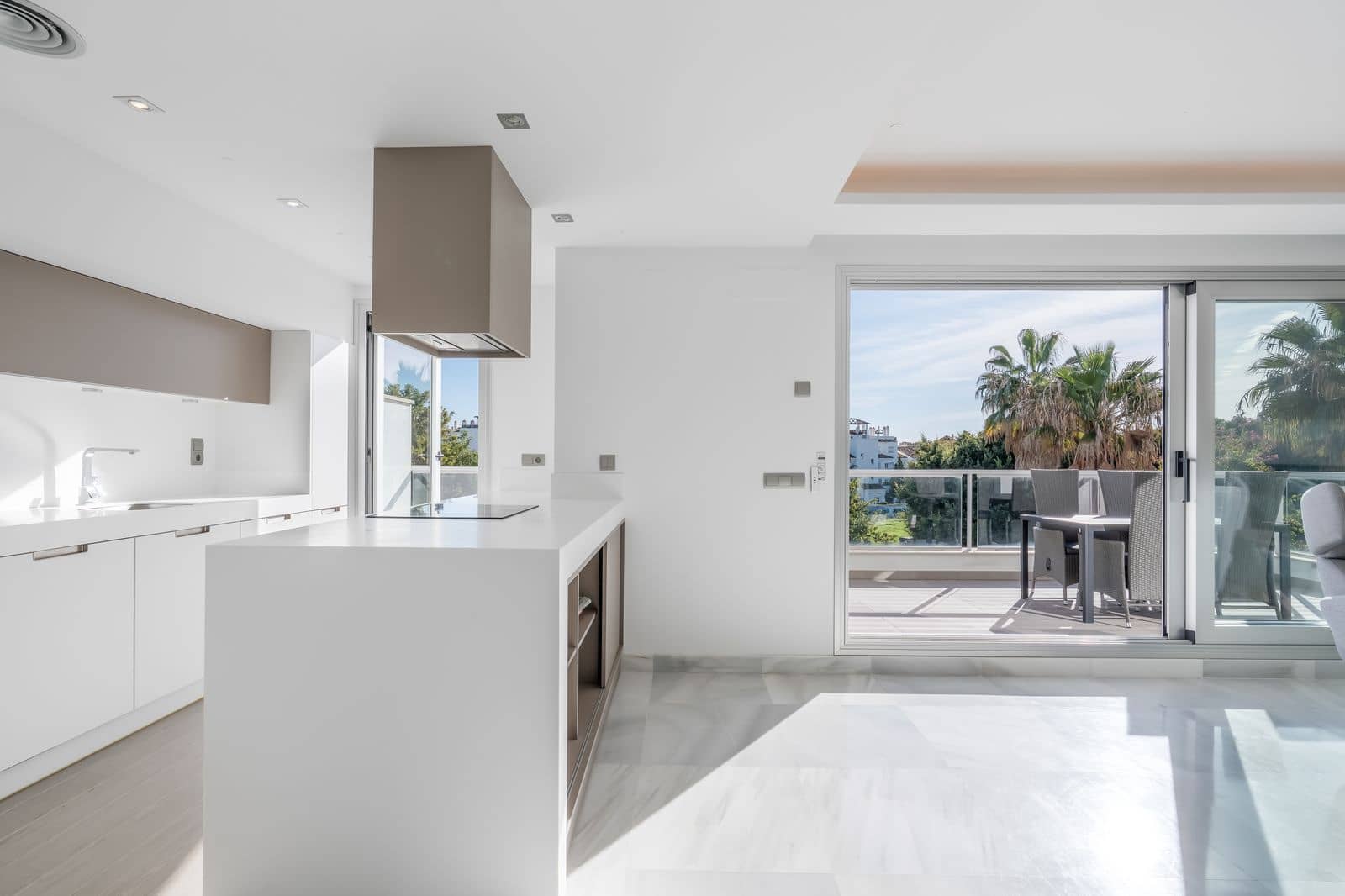 3 chambre Penthouse à vendre à San Pedro de Alcantara - 1 175 000 € (Ref: 9472836)