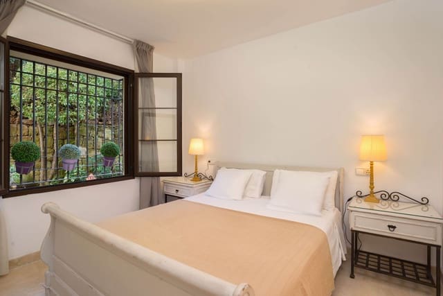 Apartamento de 3 habitaciones en Los Arqueros, Benahavís en venta - 499.000 € (Ref: 9472839)