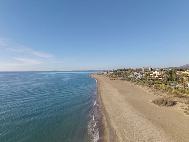 2 chambre Appartement à vendre à Costalita, Estepona - 995 000 € (Ref: 9472843)