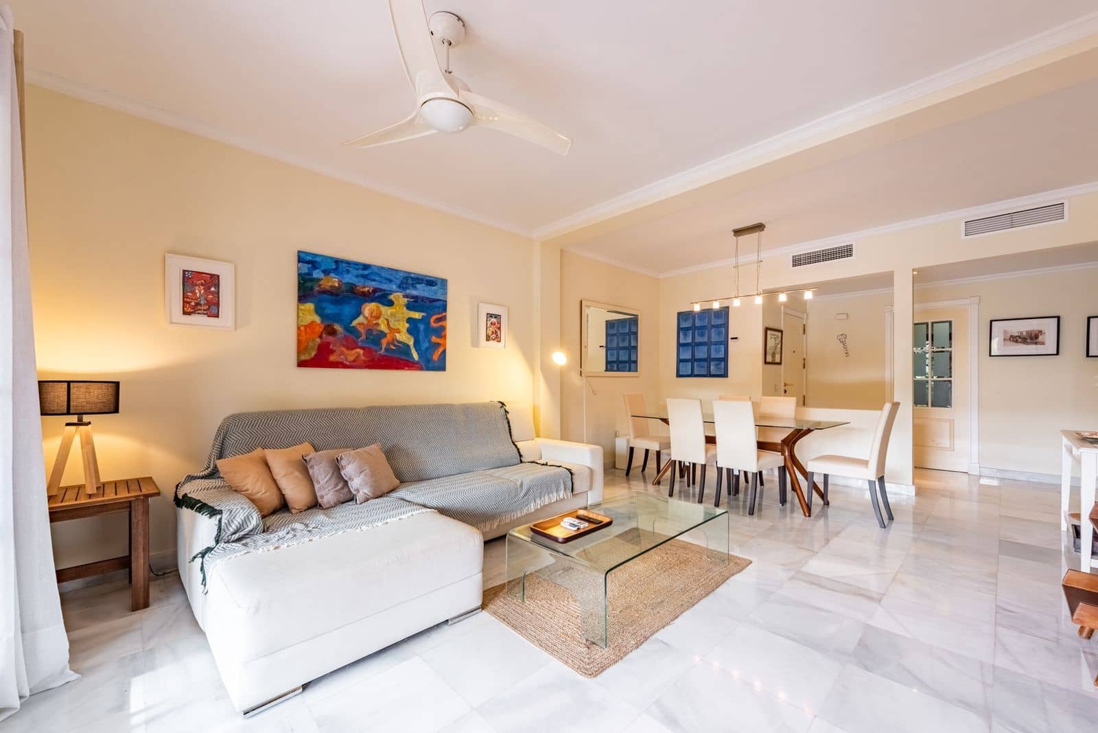 2 bedroom Apartment for sale in Estepona - € 438,000 (Ref: 9472845)