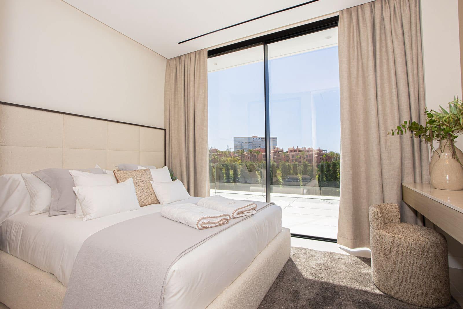 6 Zimmer Villa zu verkaufen in Los Monteros - 8.750.000 € (Ref: 9472847)