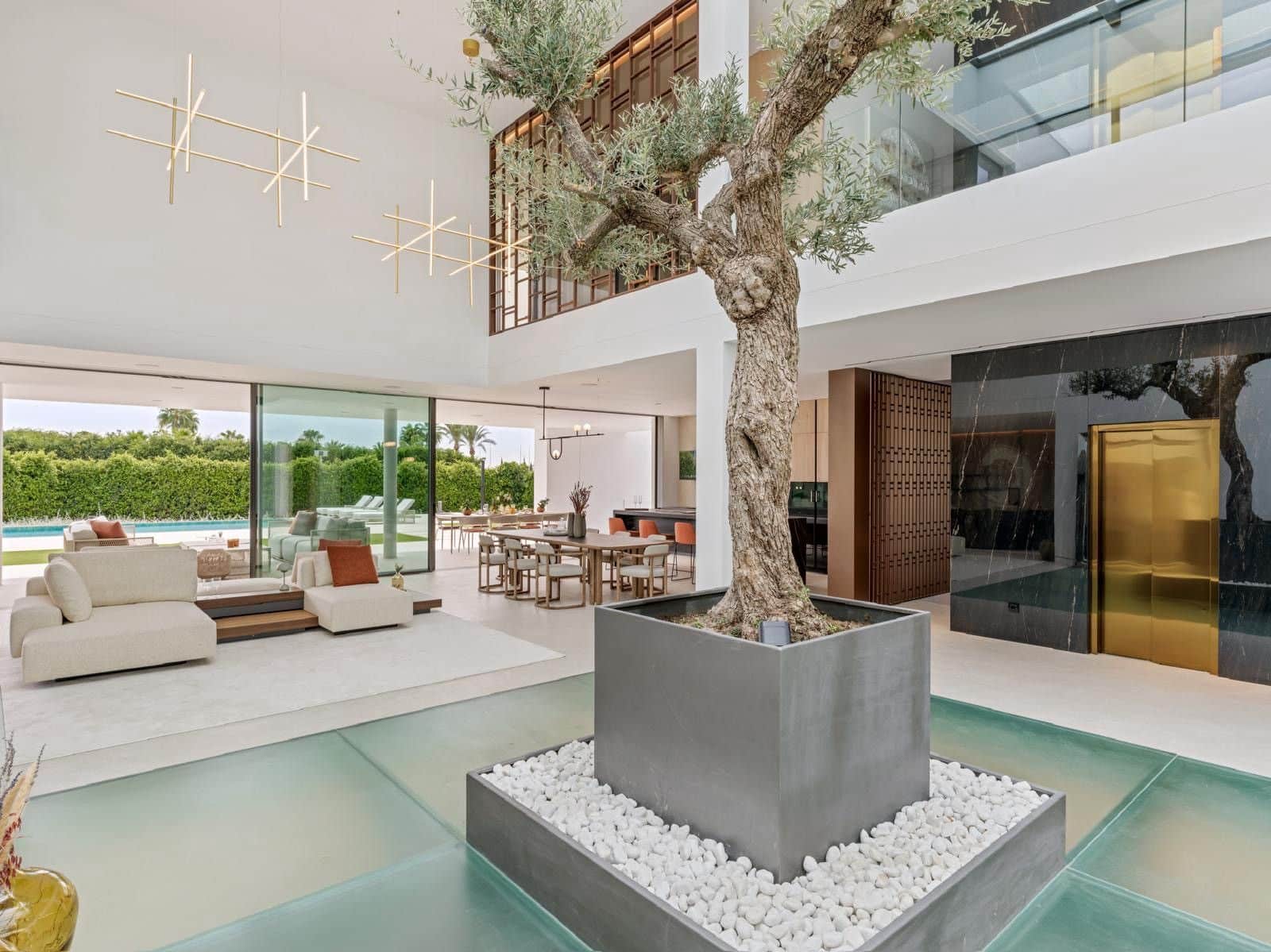 5 slaapkamer Villa te koop in Golden Mile - € 9.500.000 (Ref: 9472849)