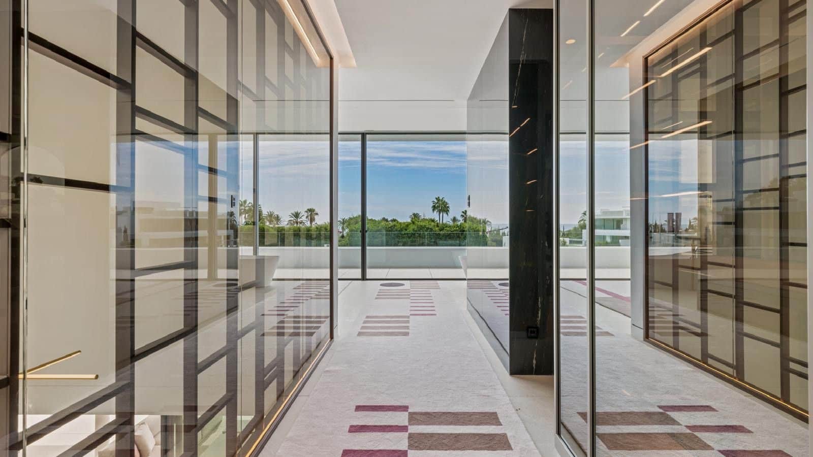 5 slaapkamer Villa te koop in Golden Mile - € 9.500.000 (Ref: 9472849)