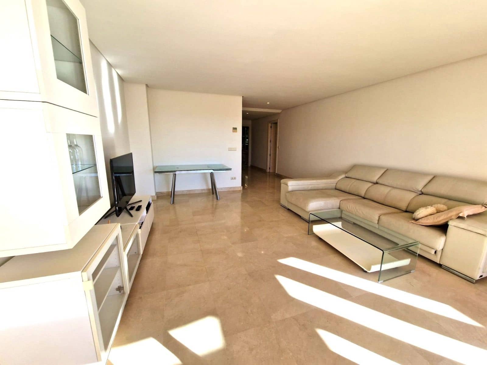 2 bedroom Apartment for sale in Marbella - € 585,000 (Ref: 9472850)