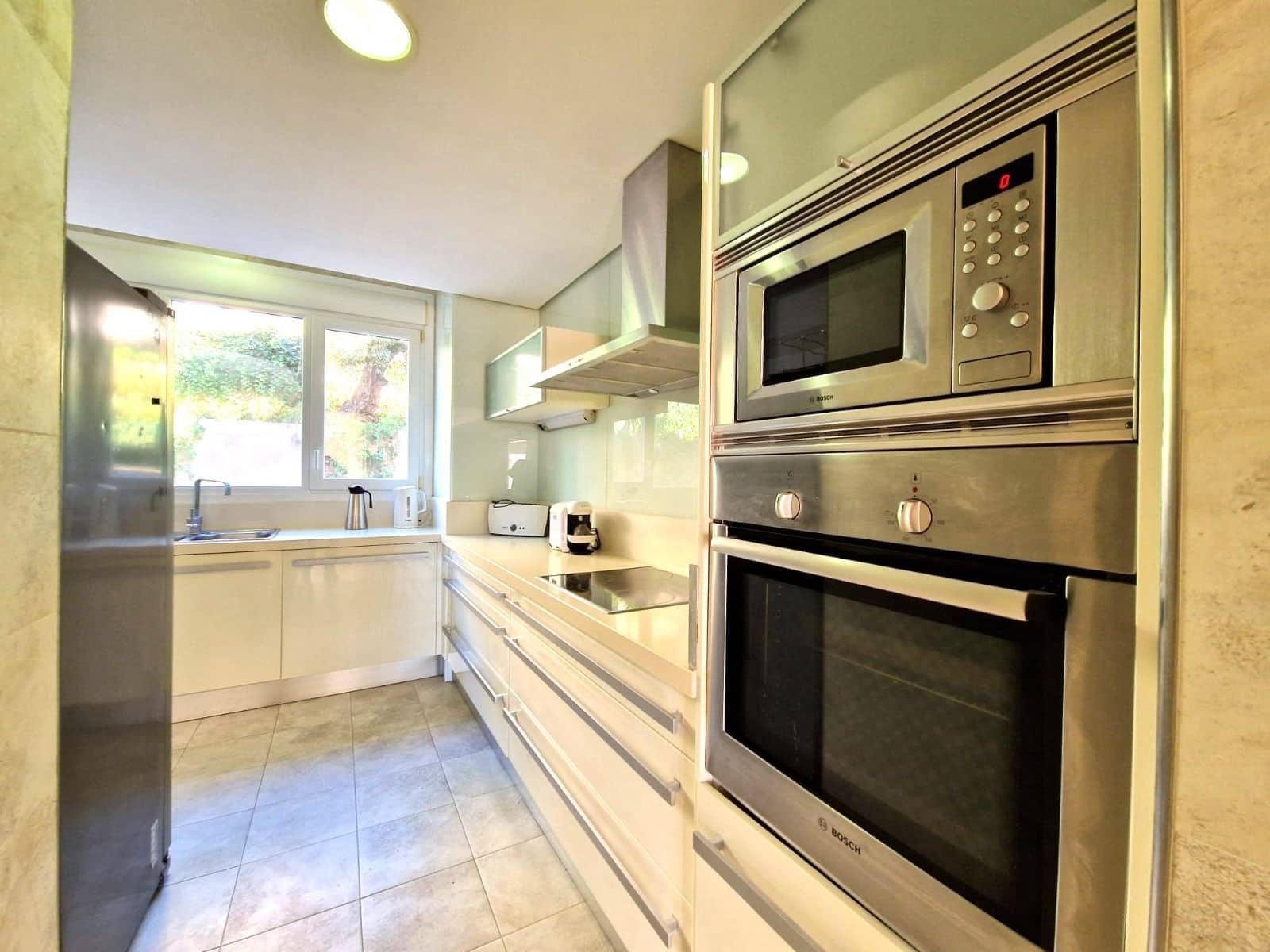 2 bedroom Apartment for sale in Marbella - € 585,000 (Ref: 9472850)