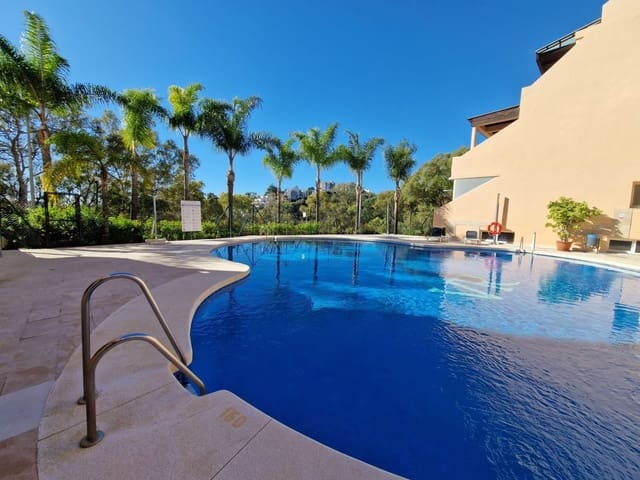 2 bedroom Apartment for sale in Marbella - € 585,000 (Ref: 9472850)