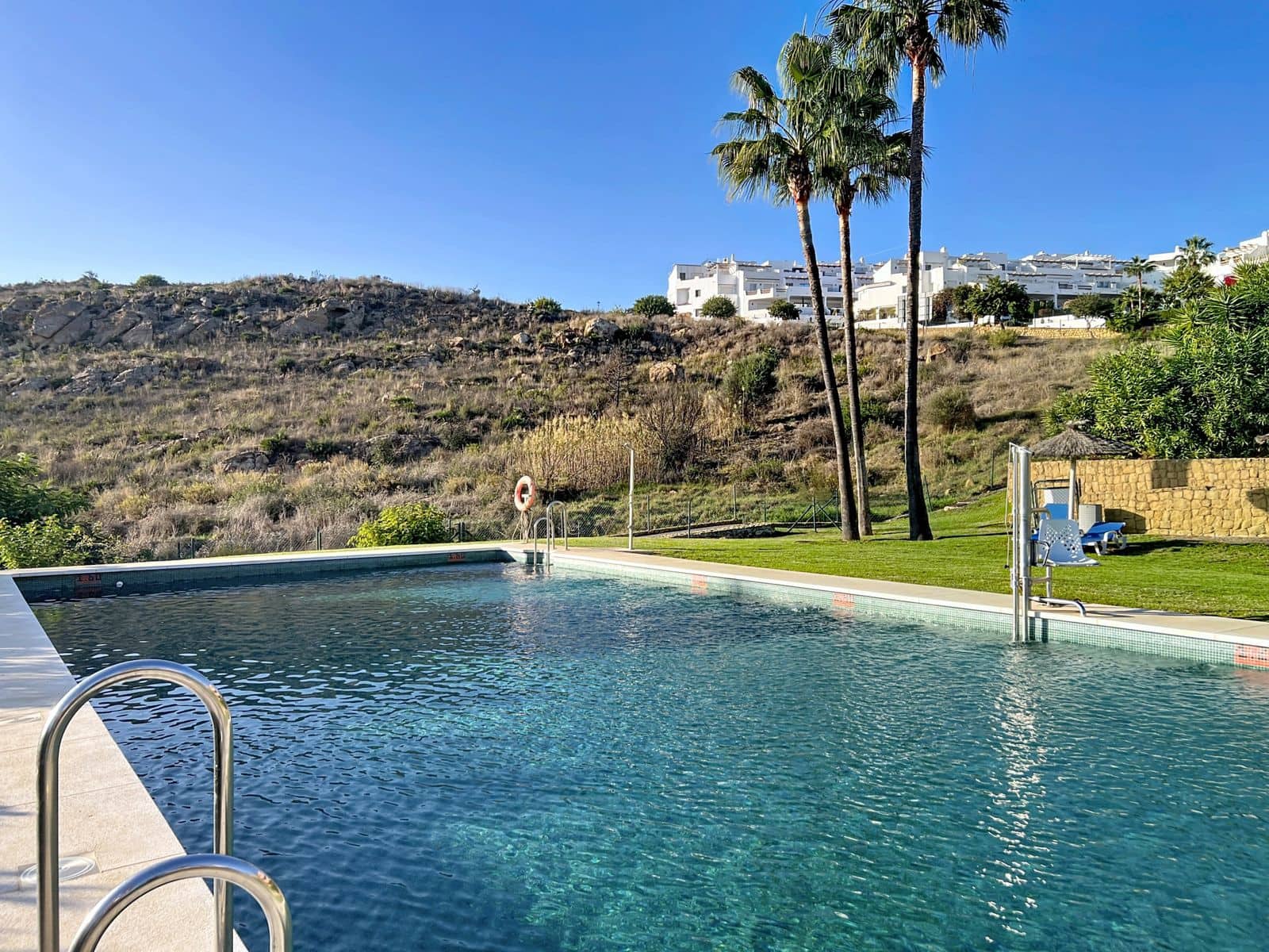 2 quarto Penthouse para venda em Manilva - 299 000 € (Ref: 9472851)