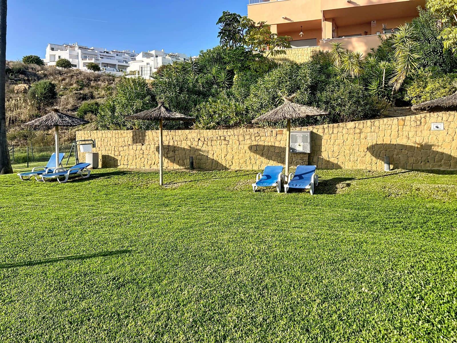 2 quarto Penthouse para venda em Manilva - 299 000 € (Ref: 9472851)