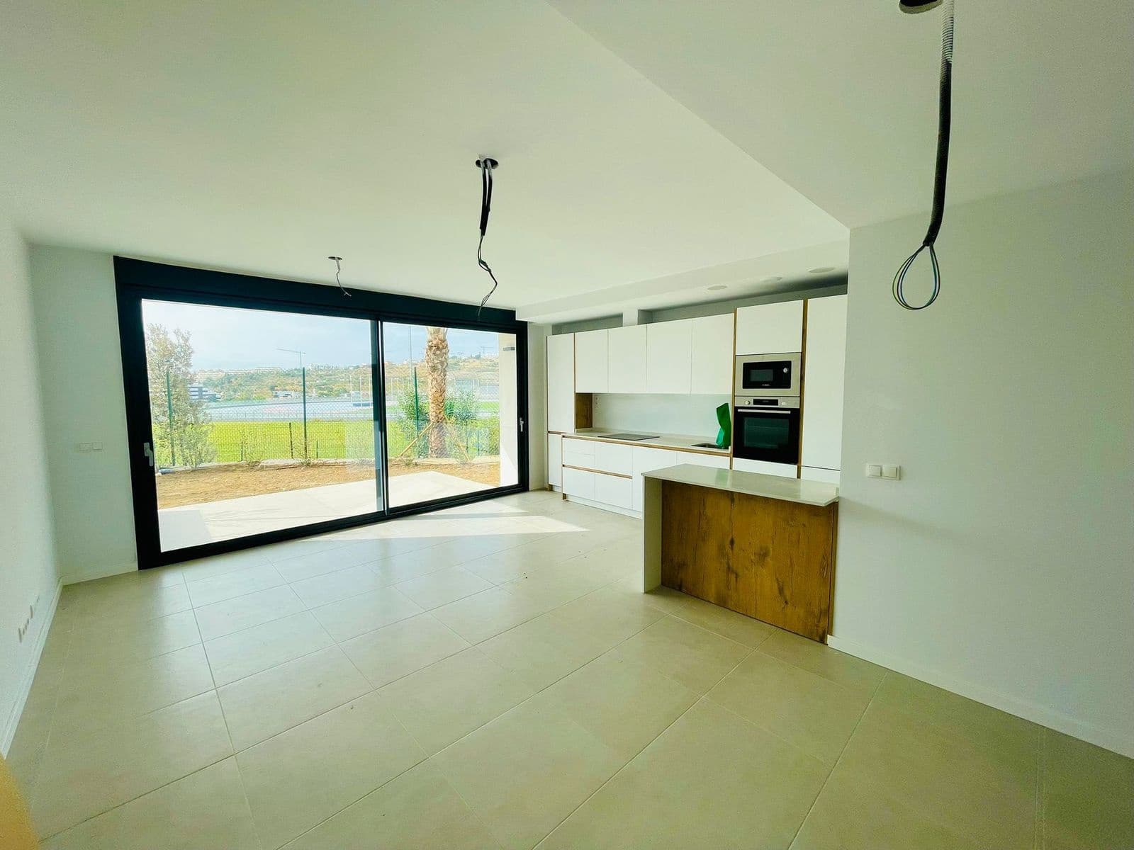 Apartamento de 3 habitaciones en Estepona en venta - 480.000 € (Ref: 9472855)