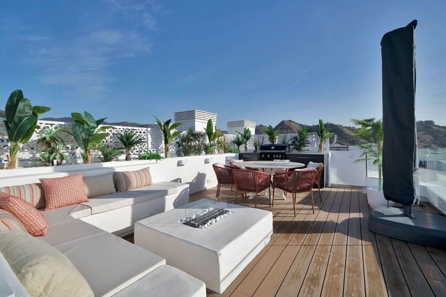 4 sypialnia Penthouse na sprzedaż w Torrox - 1 345 000 € (Ref: 9472856)