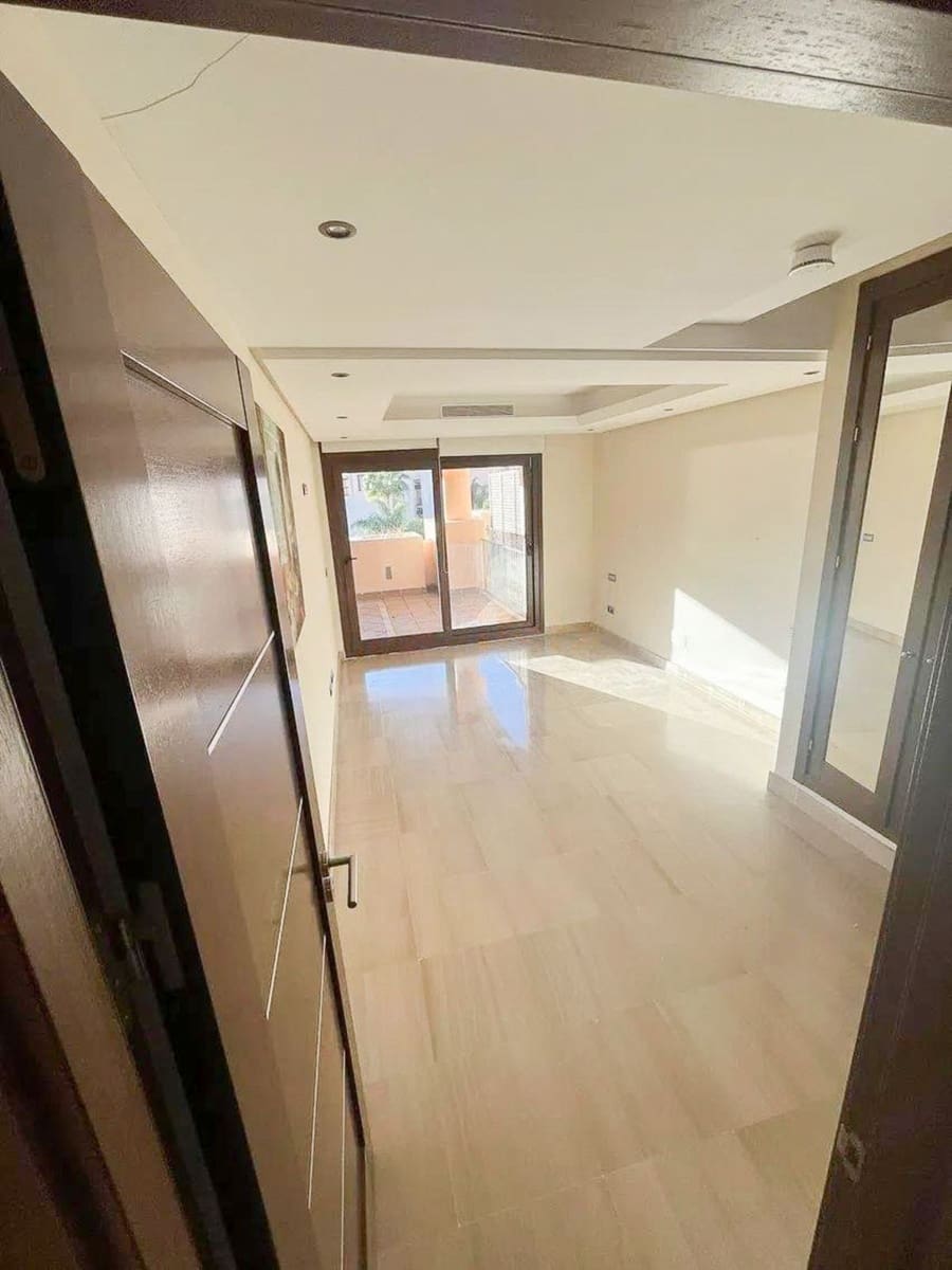 2 soverom Leilighet til salgs i Estepona - € 570 000 (Ref: 9472859)