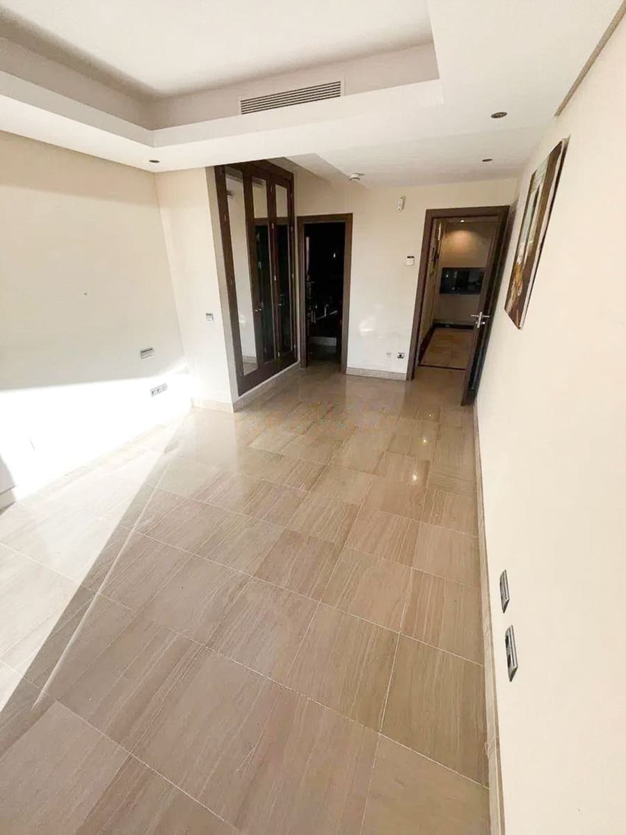 2 soverom Leilighet til salgs i Estepona - € 570 000 (Ref: 9472859)