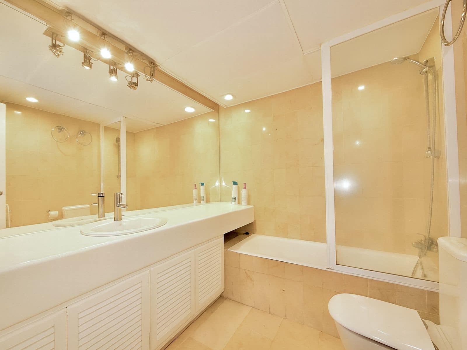 1 bedroom Apartment for sale in Golden Mile - € 750,000 (Ref: 9472867)