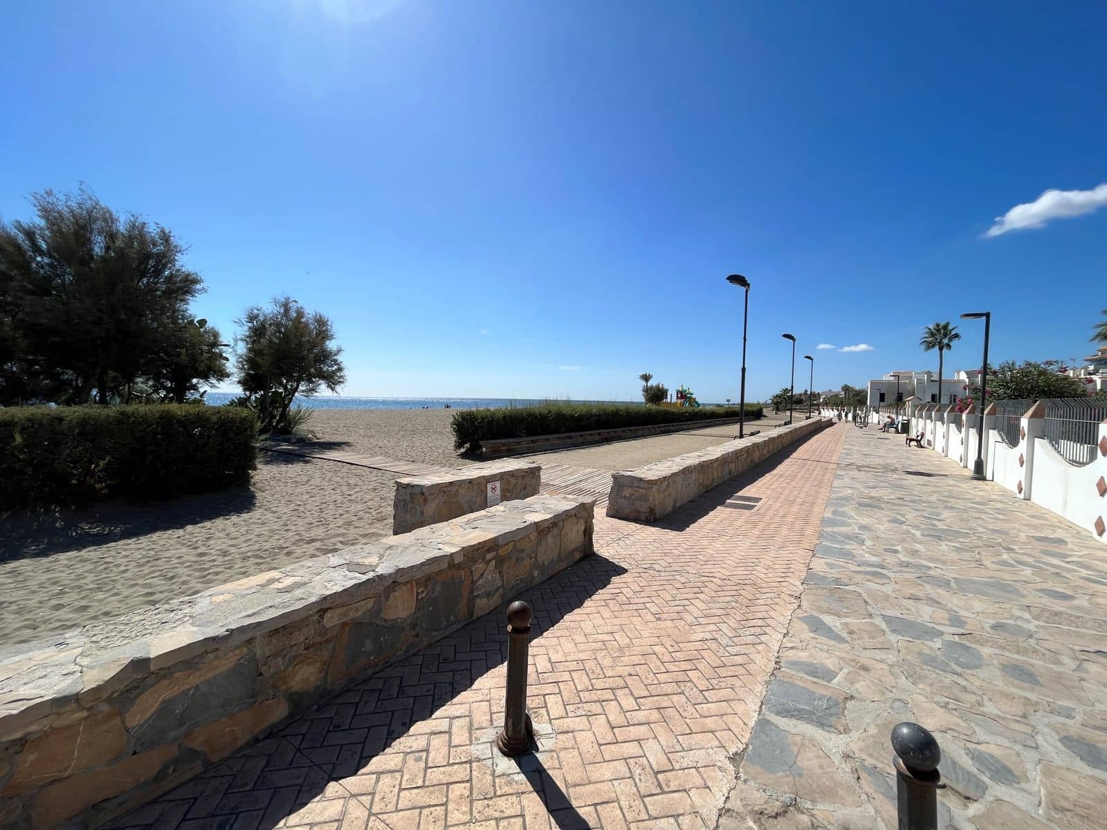 Chalet de 2 habitaciones en Bahia de Casares en venta - 418.000 € (Ref: 9472869)