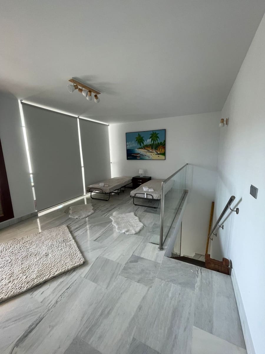 1 slaapkamer Penthouse te koop in Benahavis - € 375.000 (Ref: 9472879)