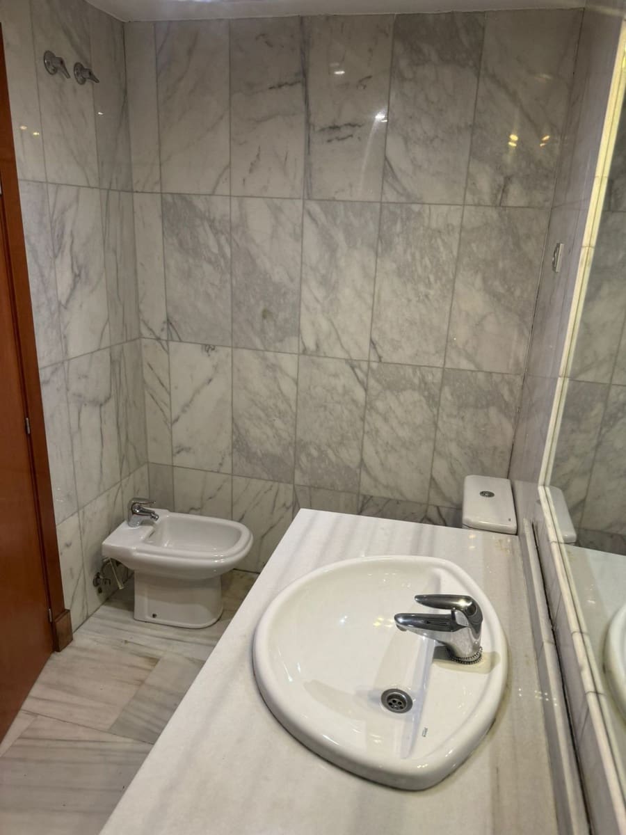 1 slaapkamer Penthouse te koop in Benahavis - € 375.000 (Ref: 9472879)