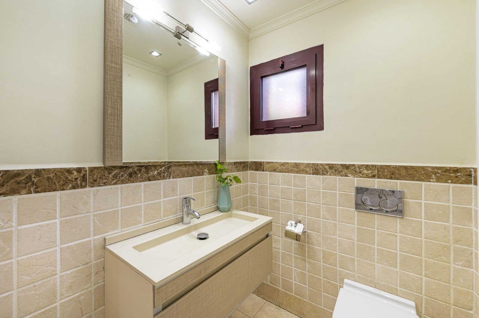 4 soveværelse Semi-Rækkehus til salg i Golden Mile - € 1.425.000 (Ref: 9497316)