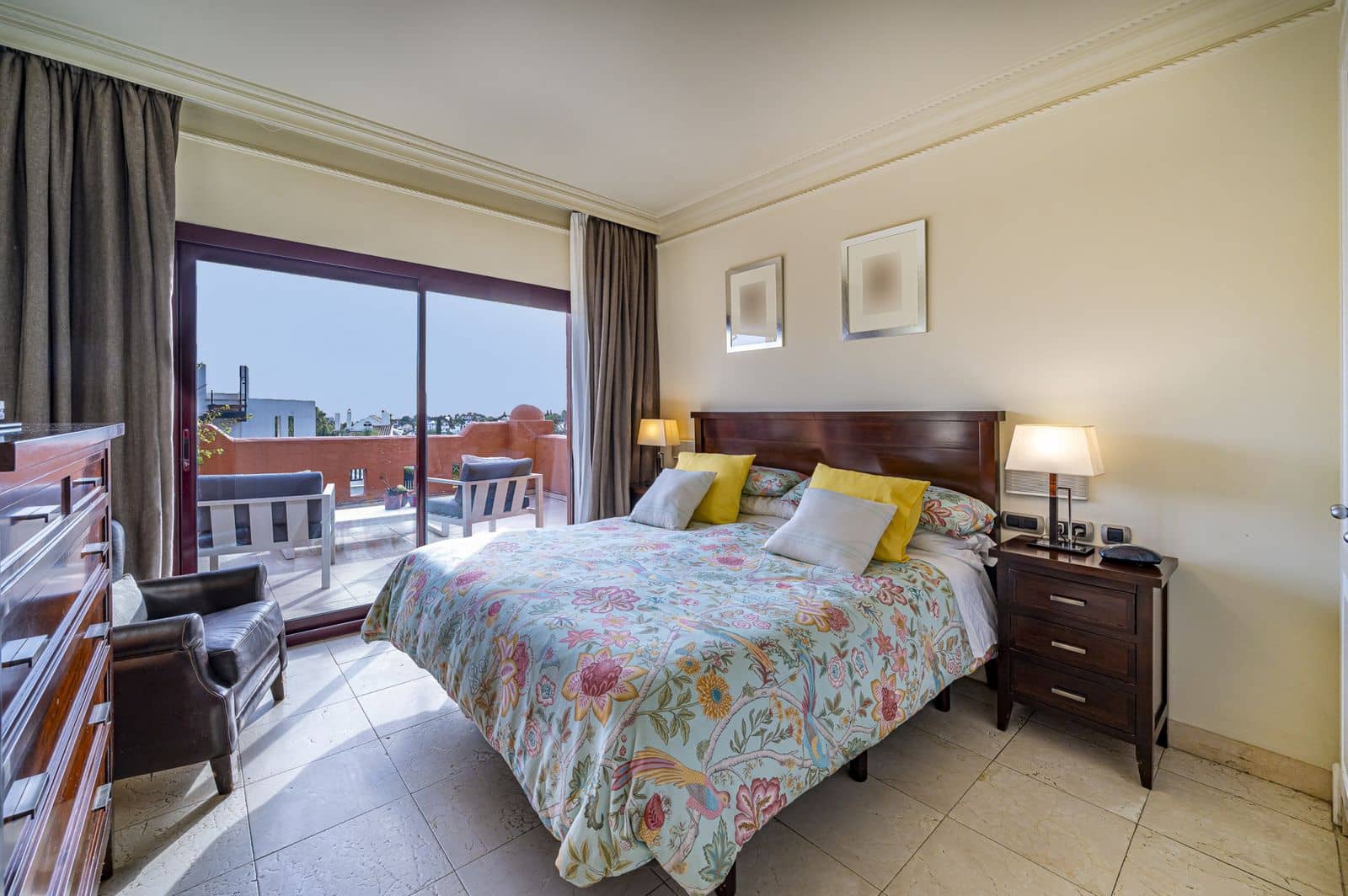 4 soveværelse Semi-Rækkehus til salg i Golden Mile - € 1.425.000 (Ref: 9497316)