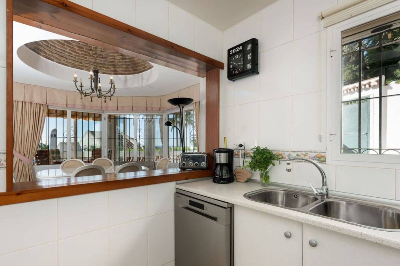 Chalet de 3 habitaciones en Calahonda en venta - 595.000 € (Ref: 9497325)