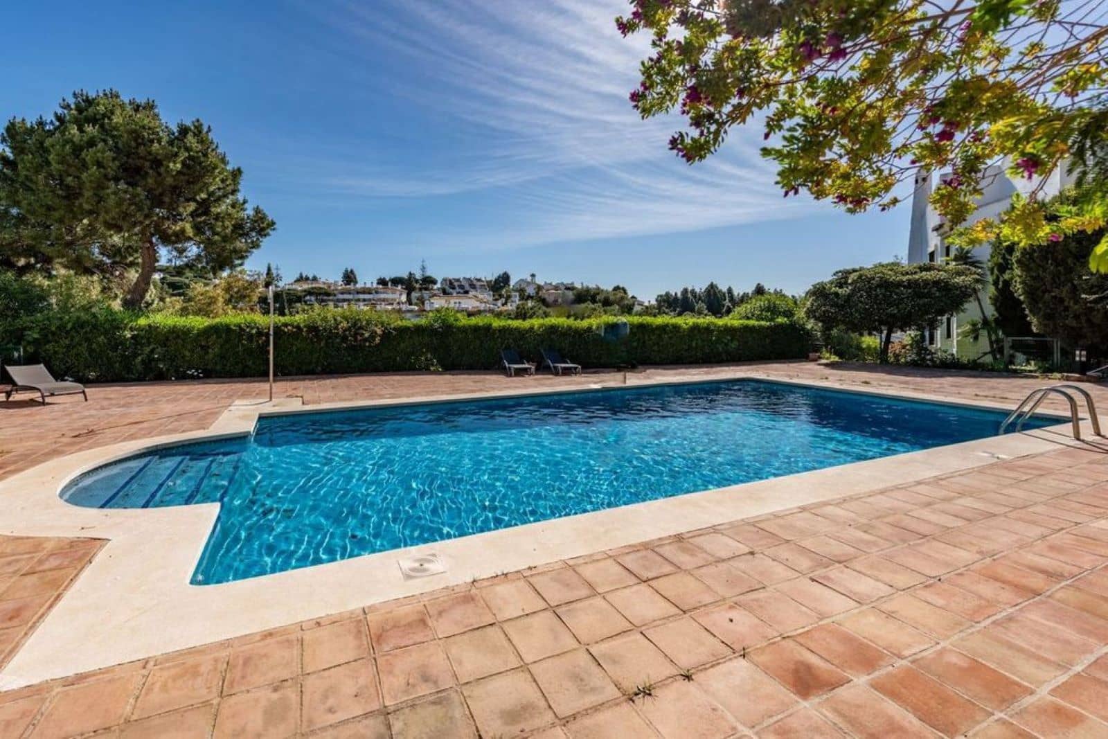 Chalet de 3 habitaciones en Calahonda en venta - 595.000 € (Ref: 9497325)