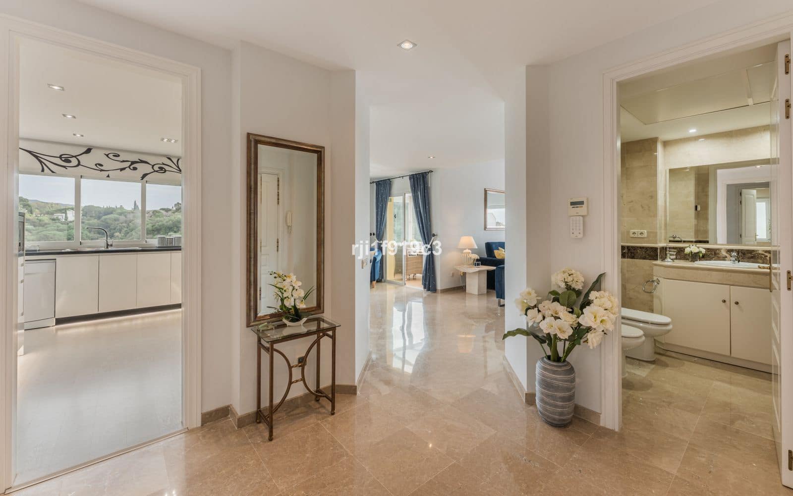 2 bedroom Apartment for sale in Elviria - € 620,000 (Ref: 9497330)