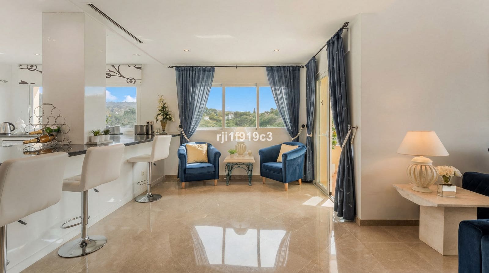 2 bedroom Apartment for sale in Elviria - € 620,000 (Ref: 9497330)