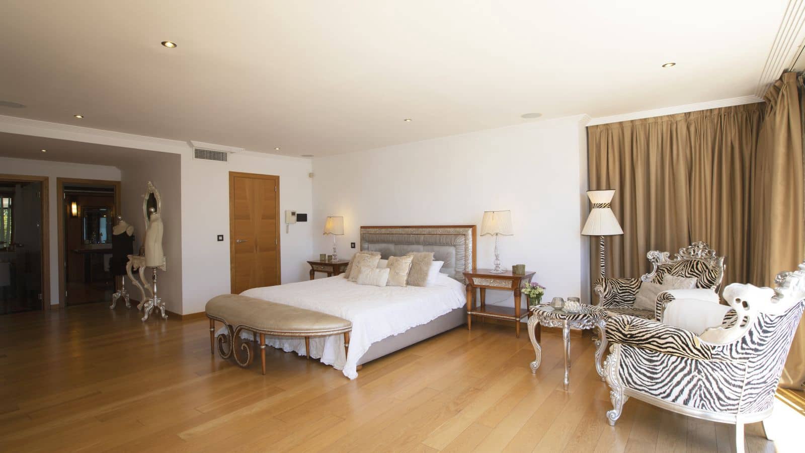 8 sovrum Villa till salu i Artola - 4 750 000 € (Ref: 9497338)