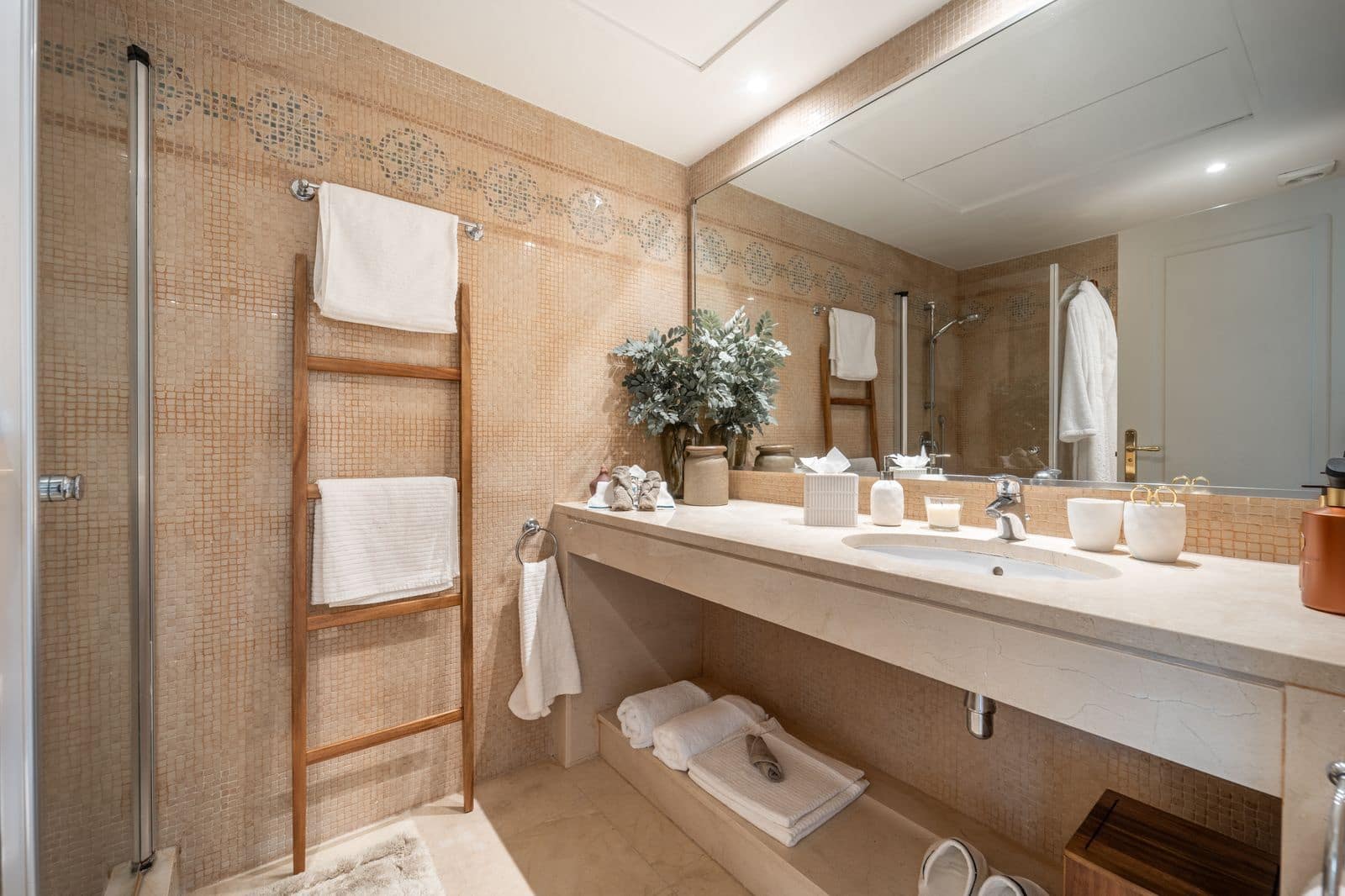 2 bedroom Apartment for sale in La Quinta - € 414,500 (Ref: 9497352)